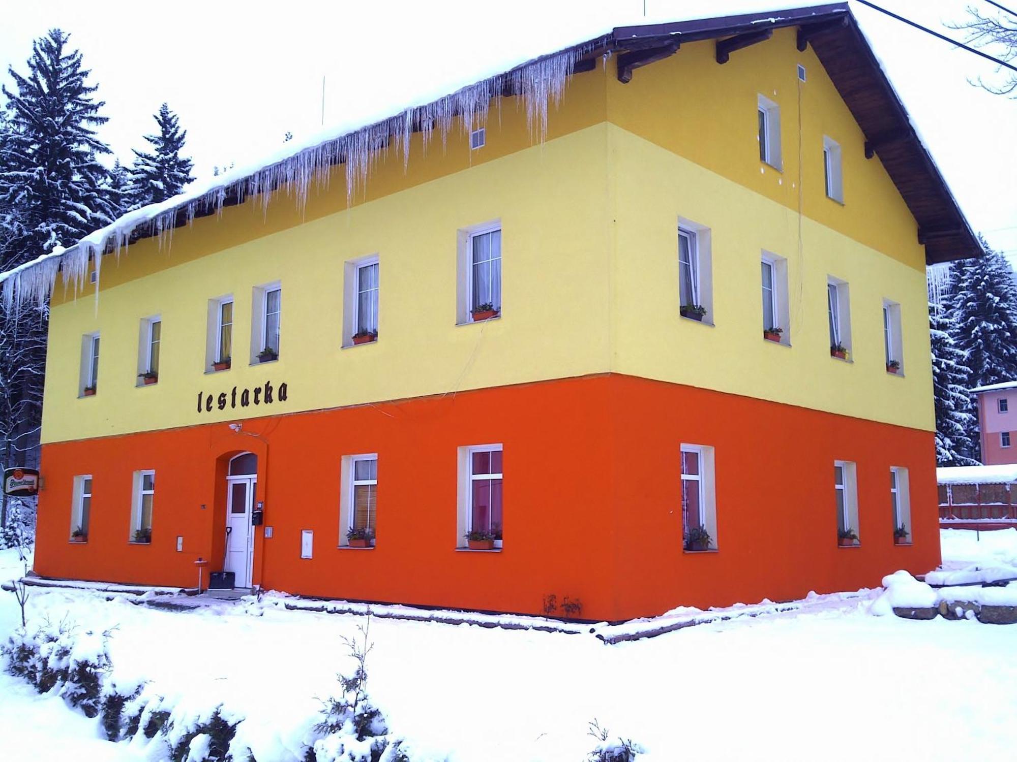Apartmany Lestarka Korenov Luaran gambar