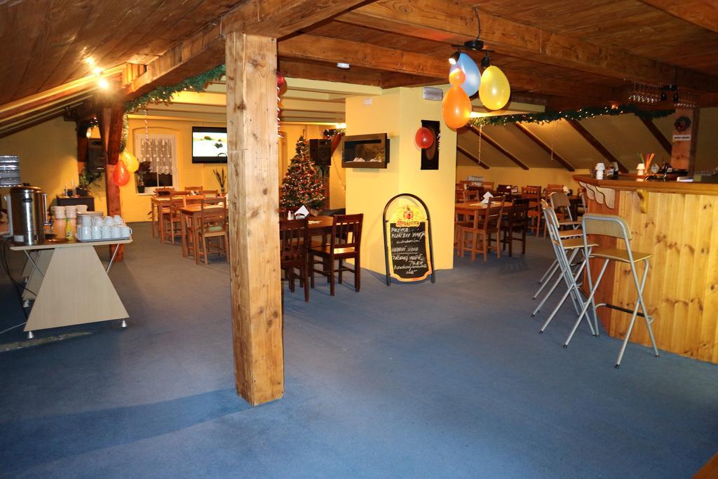 Apartmany Lestarka Korenov Luaran gambar