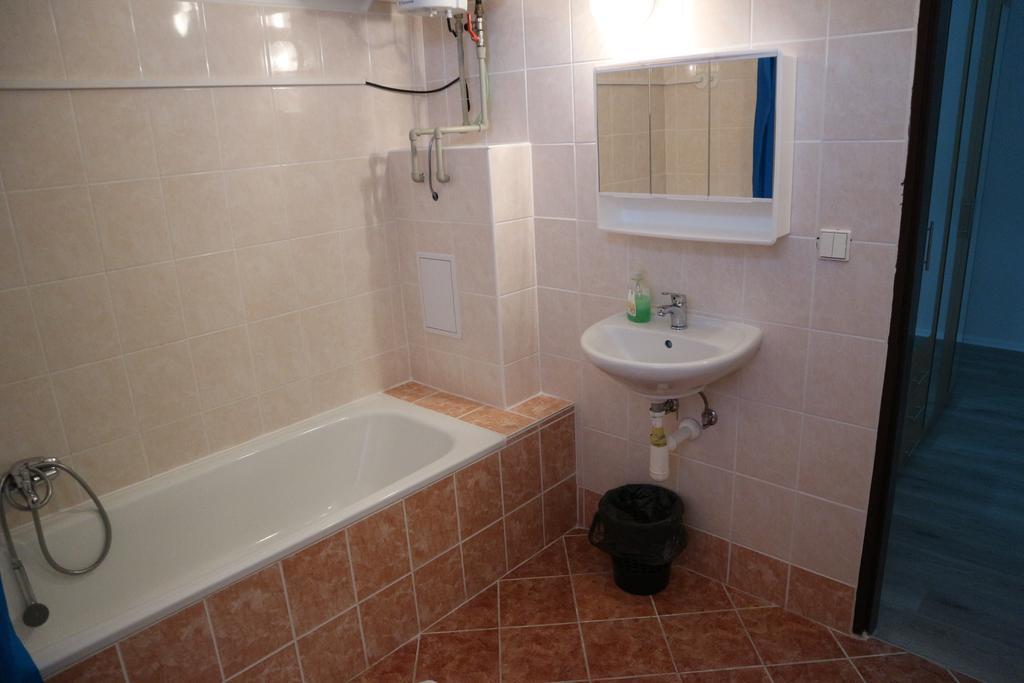 Apartmany Lestarka Korenov Luaran gambar