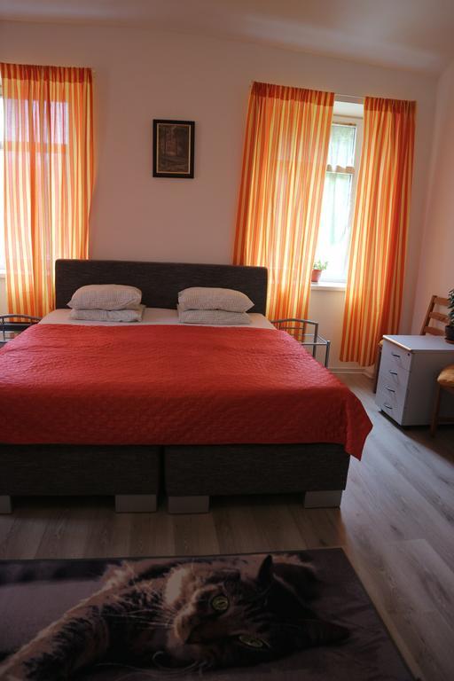 Apartmany Lestarka Korenov Luaran gambar
